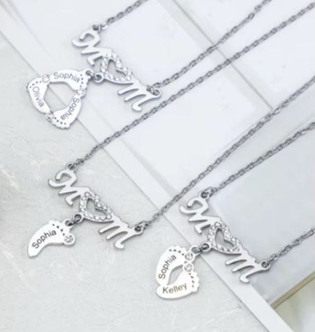 💖 Custom "Mom" Name Necklace – Heartfelt Gold-Tone Family Pendant 💖