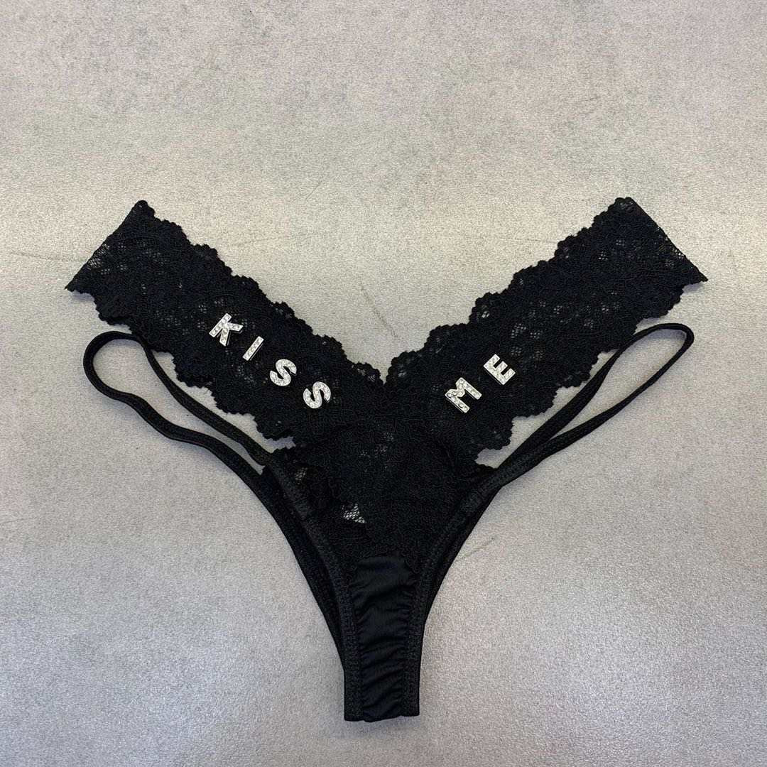 Discover our sexy personalized panties