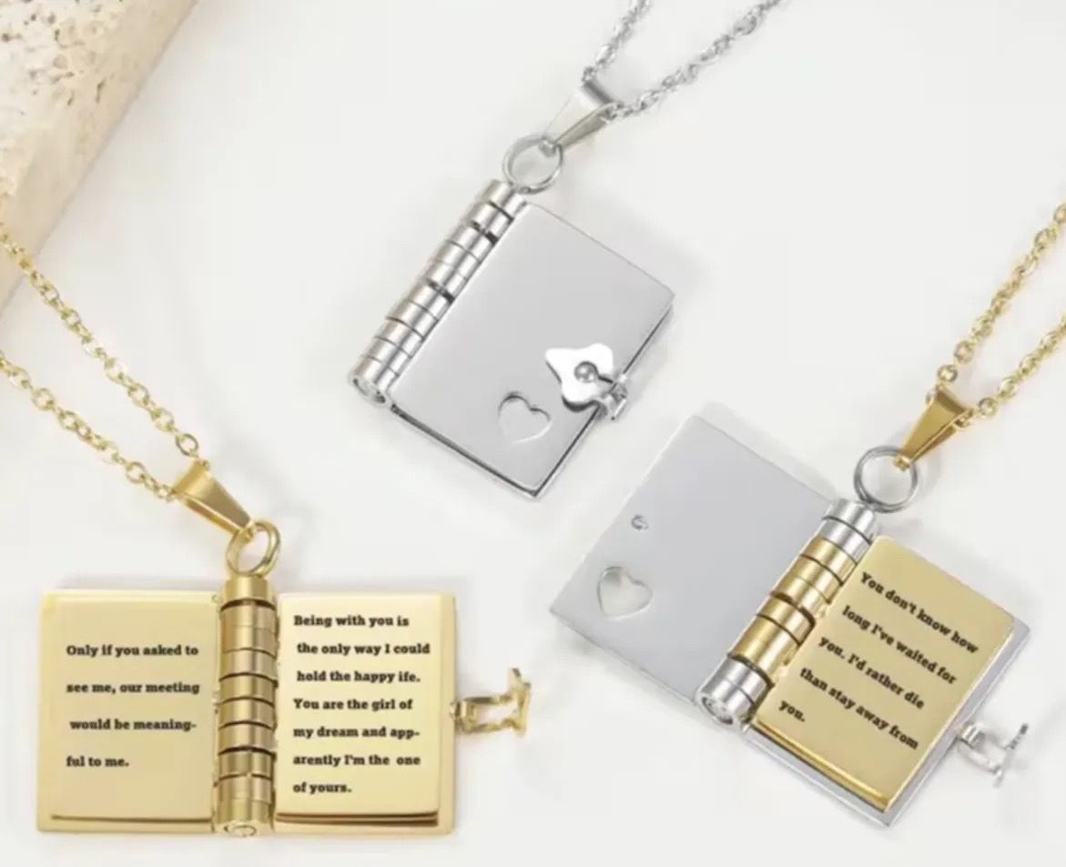 "Locked Book Pendant Necklace – Engraved Messages of Love and Faith"