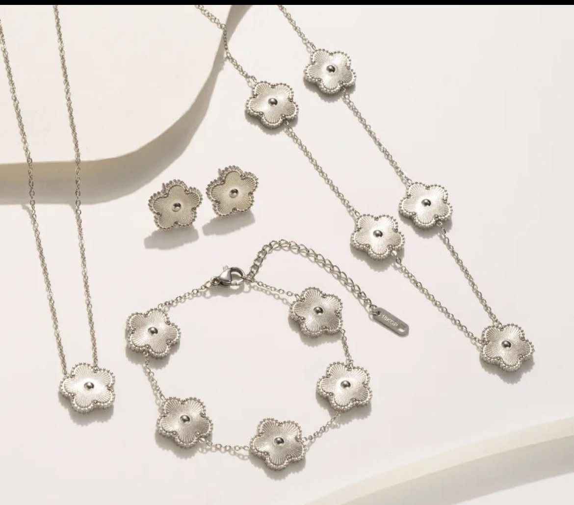 "Stainless Steel Clover Jewelry Set "