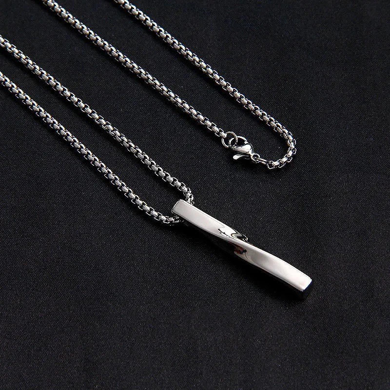 "Collier pendentif minimaliste torsadé en acier inoxydable pour homme"